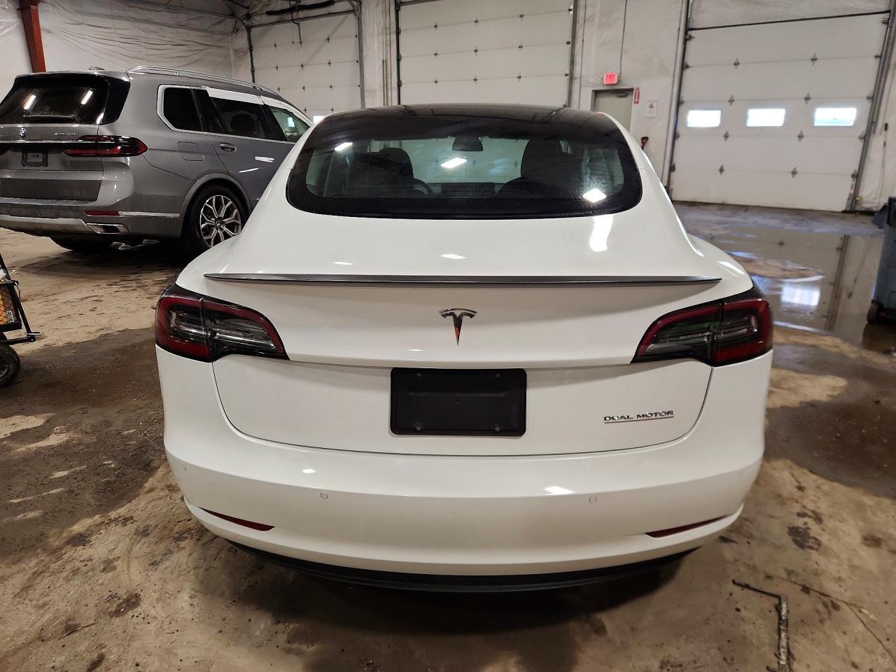 2021 Tesla Model 3 - Фото 6