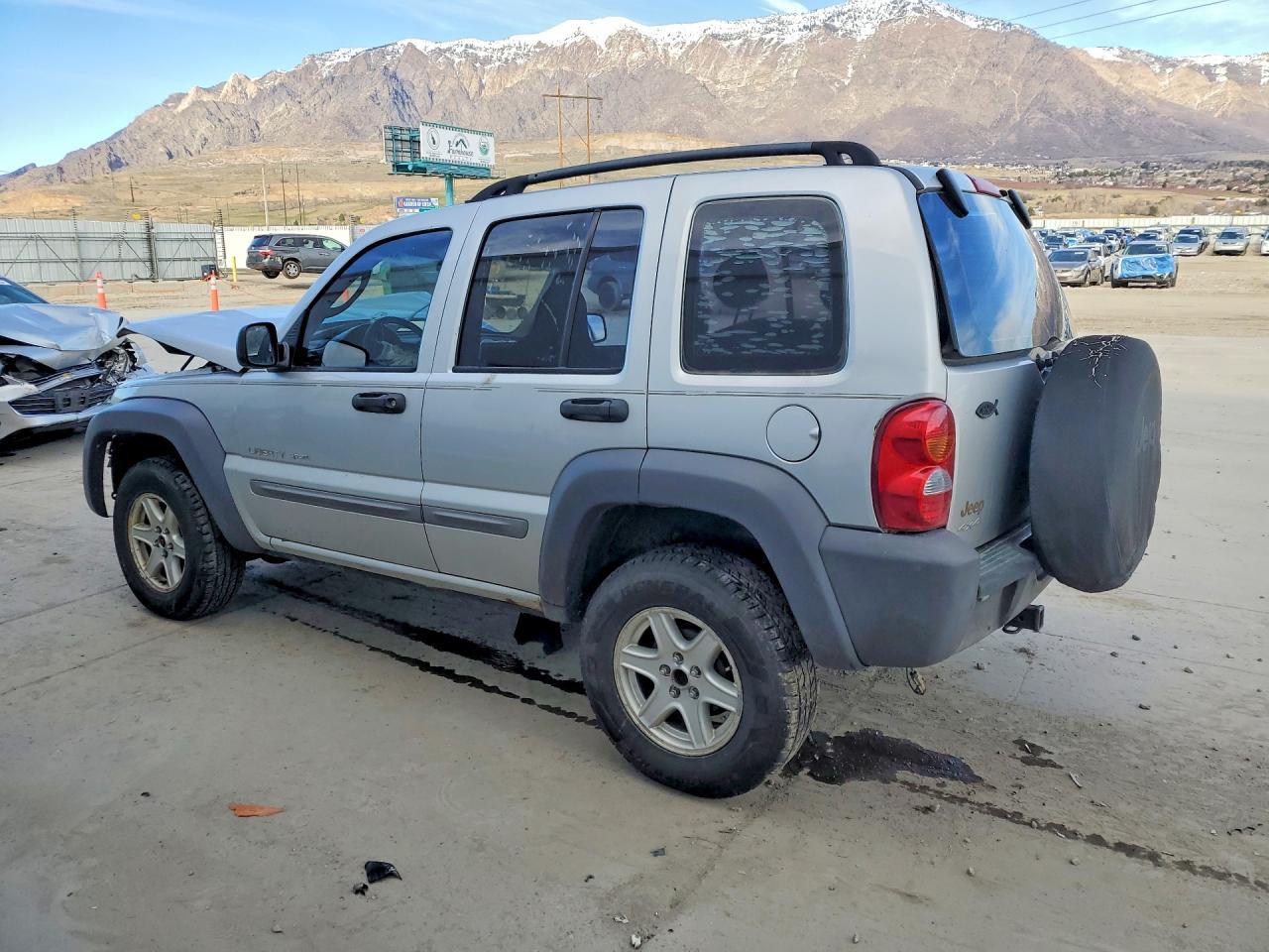2002 Jeep Liberty Sport - Фото 2