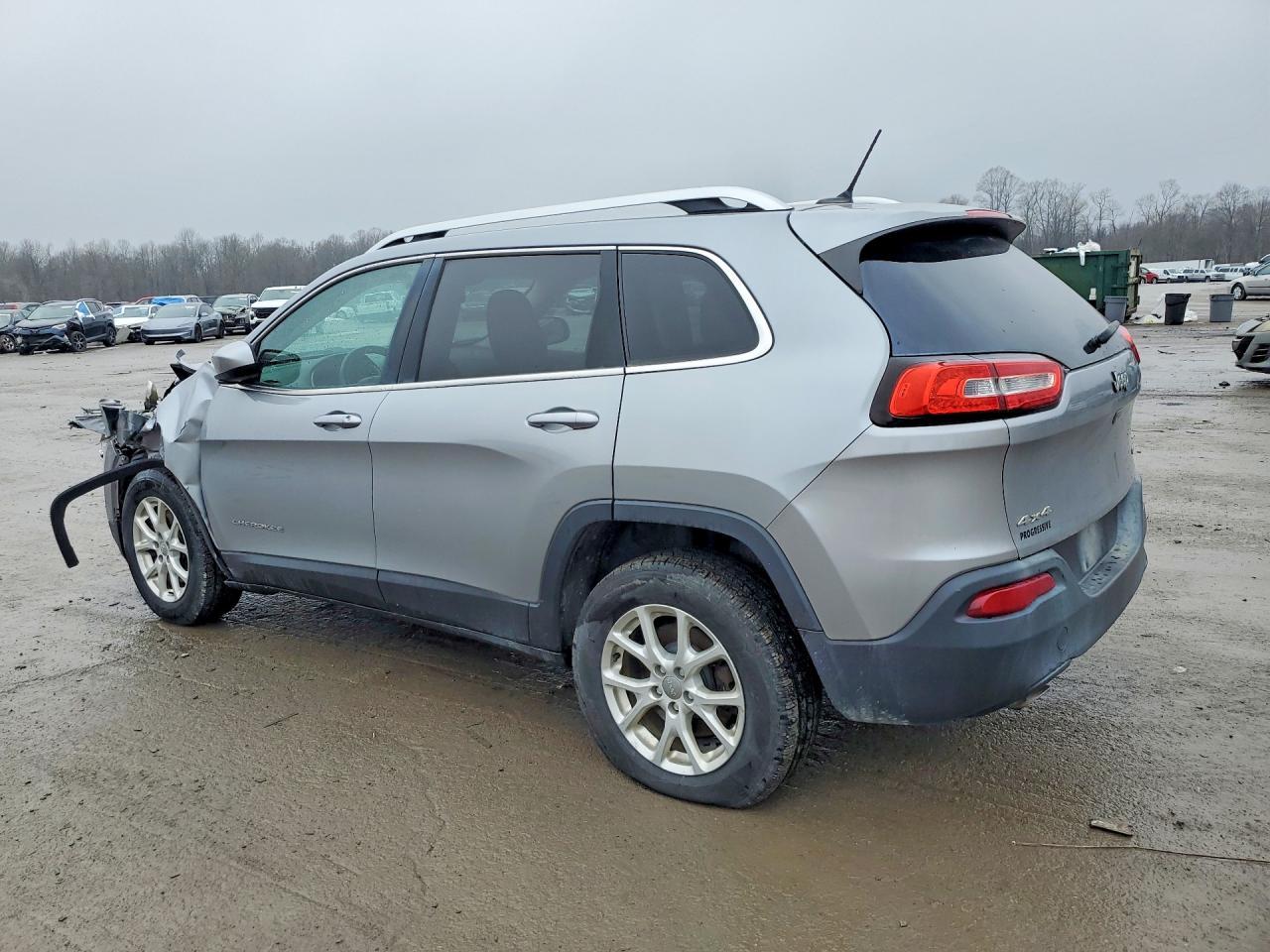 2014 Jeep Cherokee Latitude - Image 2