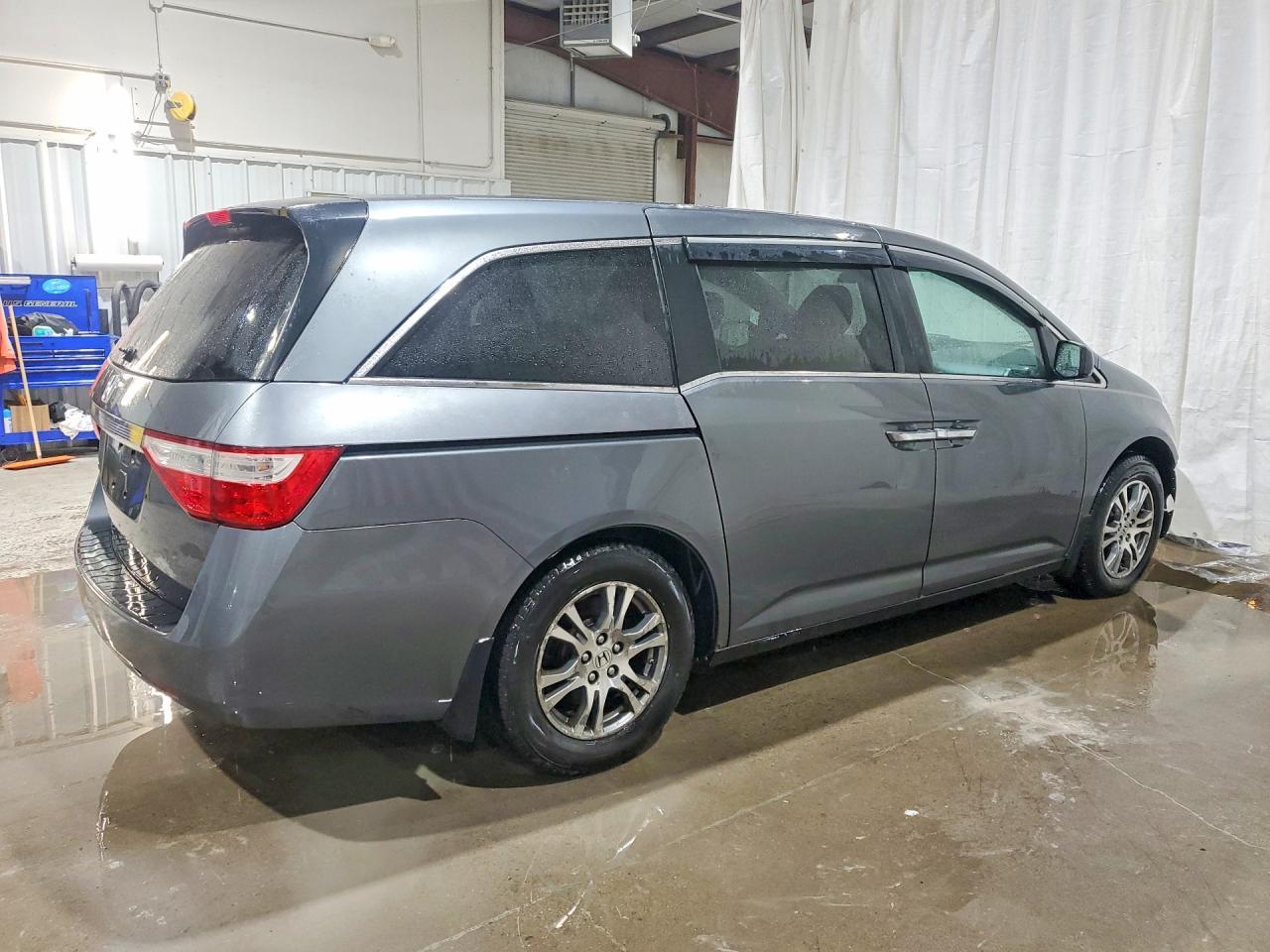 2013 Honda Odyssey Ex - Фото 3