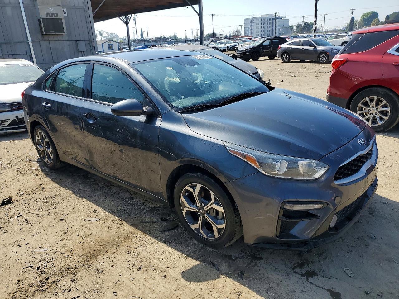 2019 Kia Forte Lxs - Фото 4