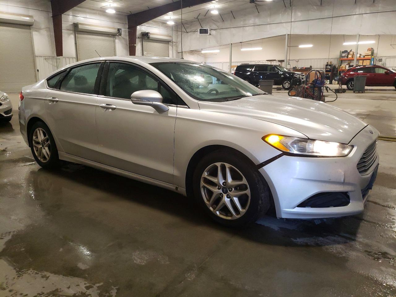 2013 Ford Fusion Se - Фото 4