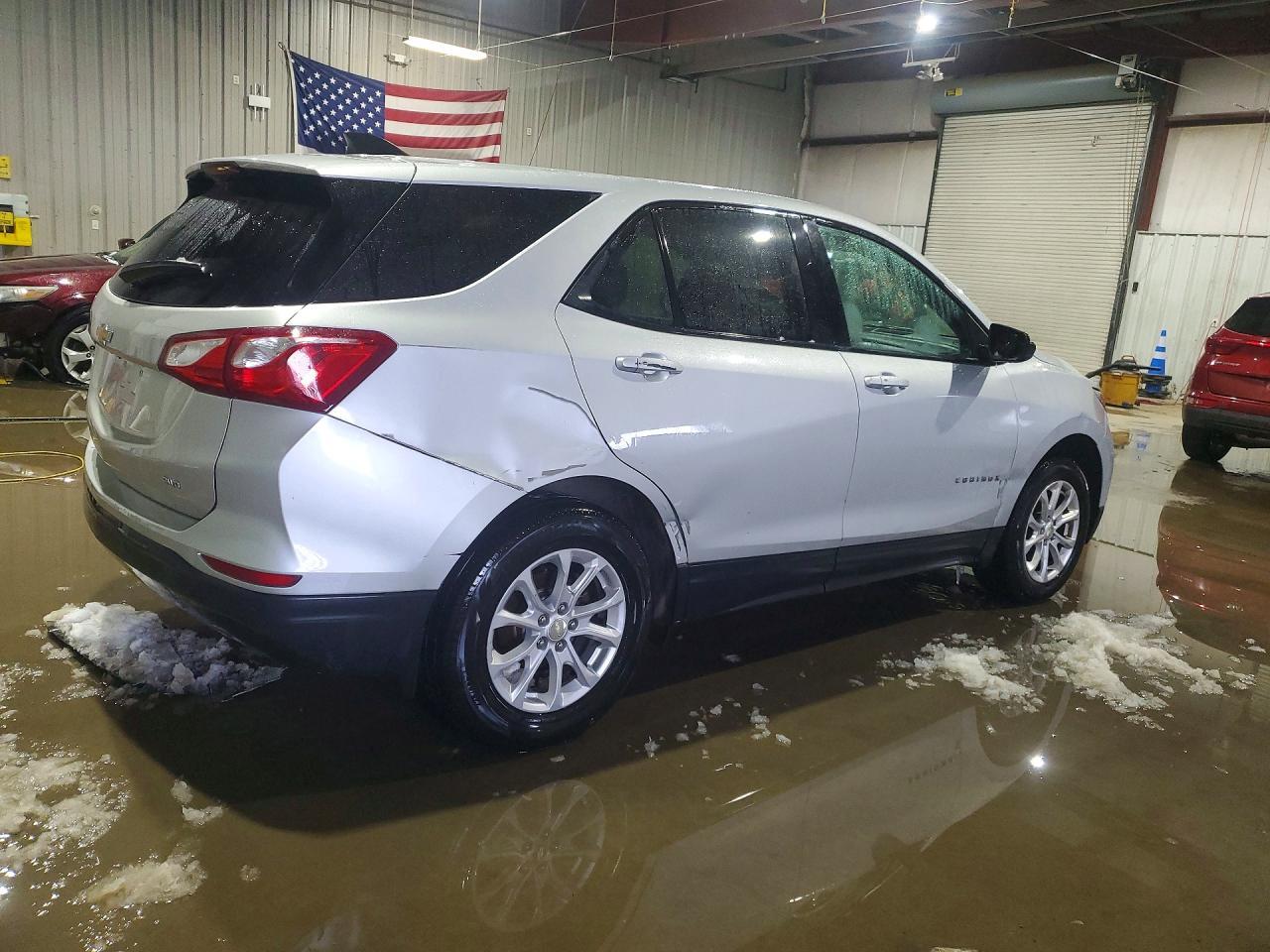 2019 Chevrolet Equinox Ls - Фото 3