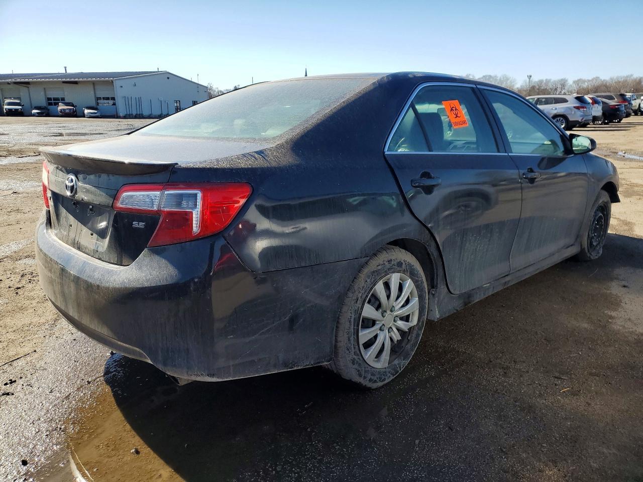 2014 Toyota Camry Se Sport - Image 3
