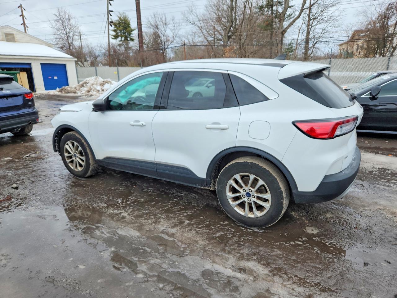 2022 Ford Escape Se - Фото 2