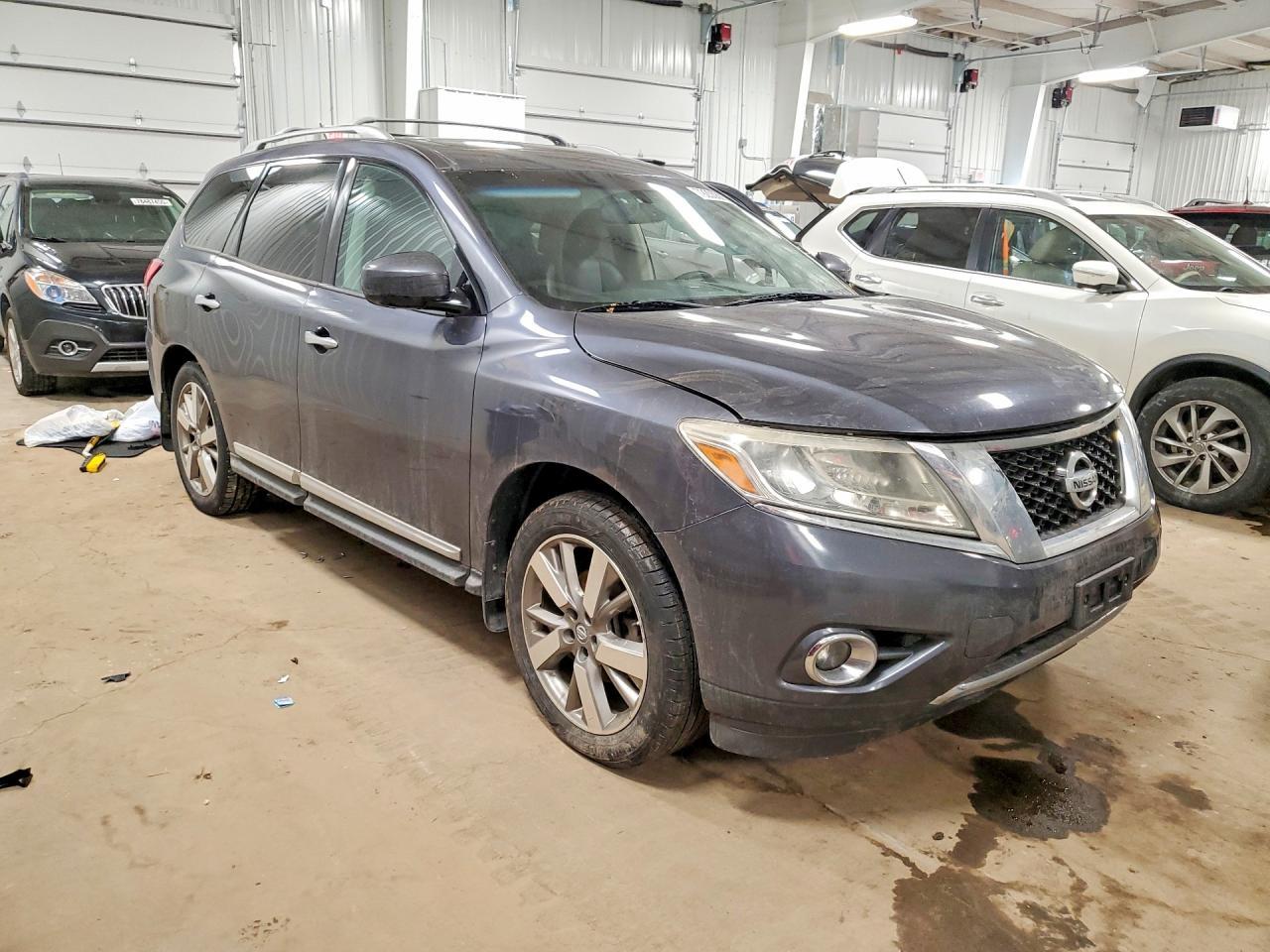 2014 Nissan Pathfinder S - Фото 4