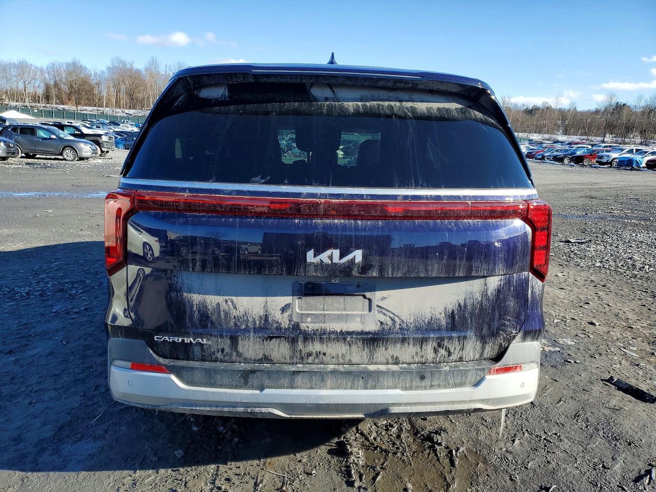 2025 Kia Carnival Lx - Image 6