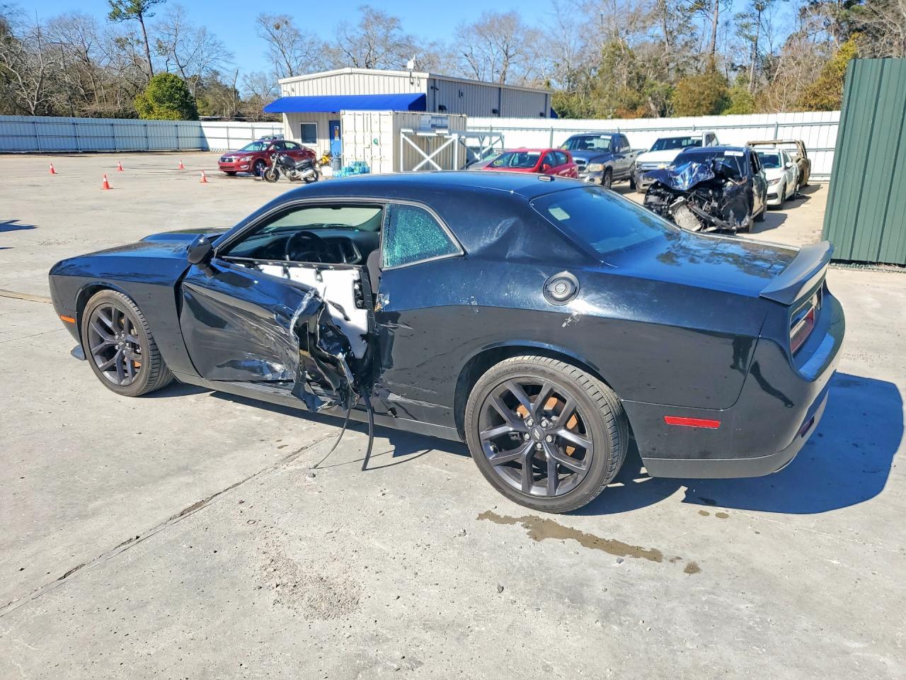 2023 Dodge Challenger Gt - Image 2