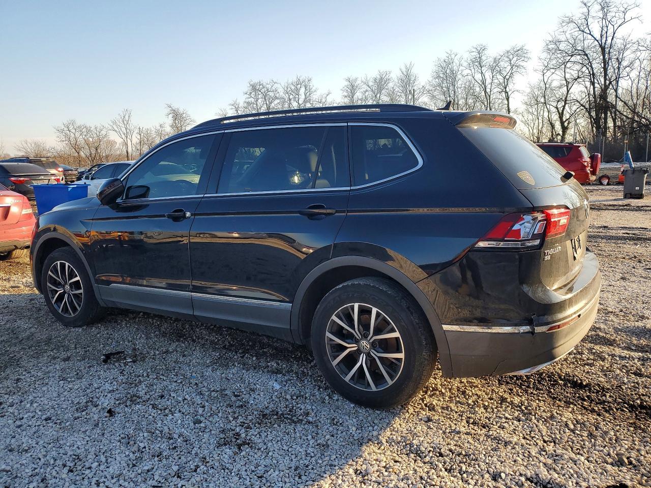 2018 Volkswagen Tiguan Se - Image 2