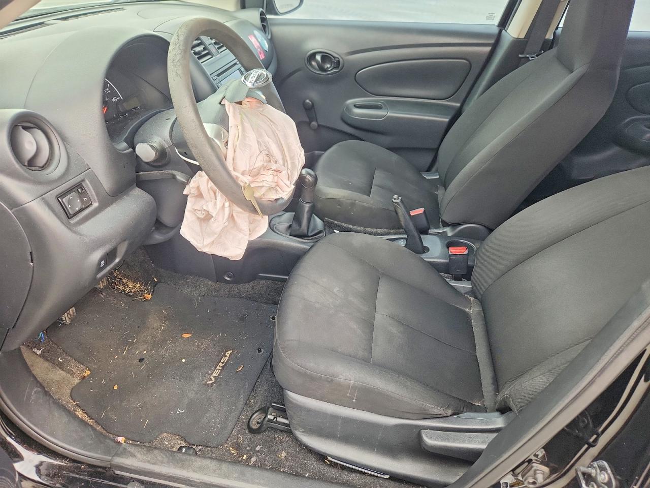 2016 Nissan Versa 1.6 S - Фото 7