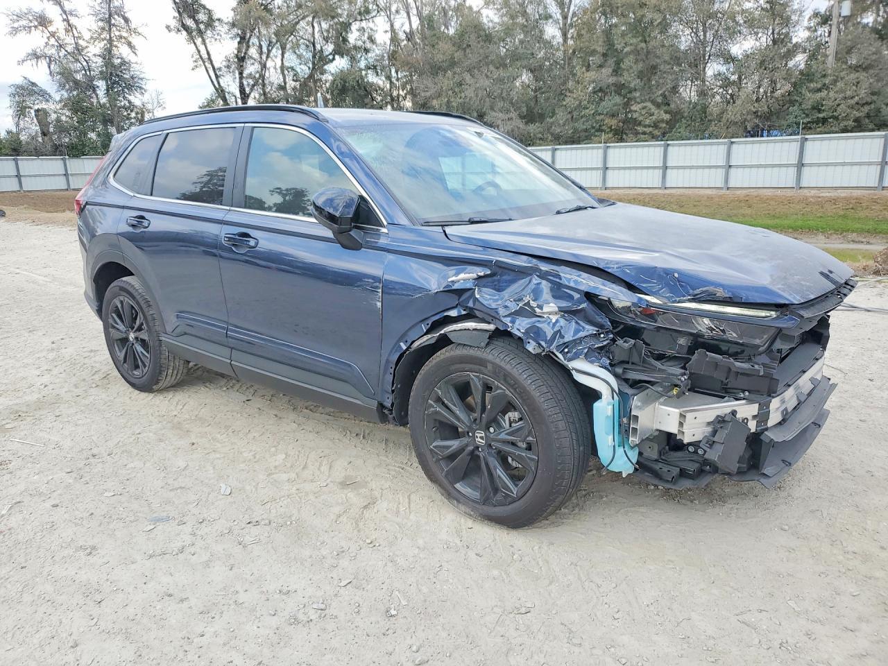 2025 Honda Cr-V Sport Touring - Image 4