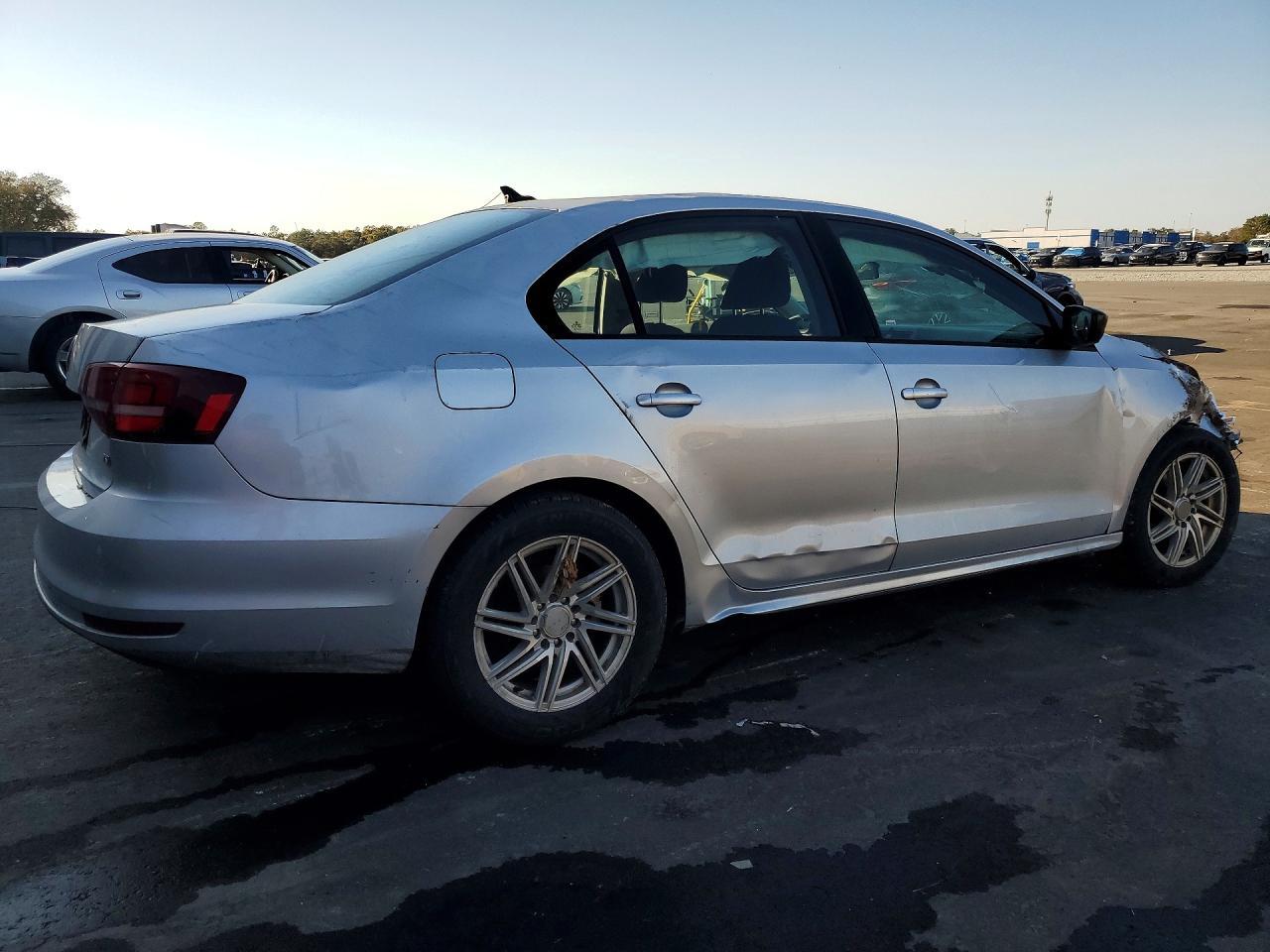 2016 Volkswagen Jetta S - Image 3