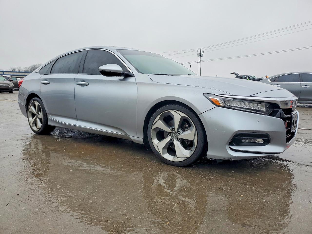 2018 Honda Accord Touring - Фото 4