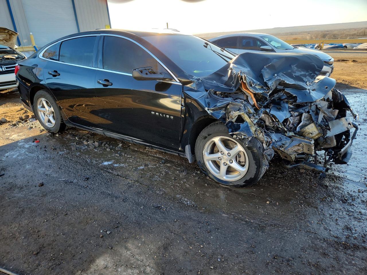 2017 Chevrolet Malibu Ls - Фото 4