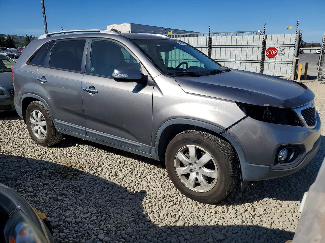 2012 Kia Sorento Base - Image 4