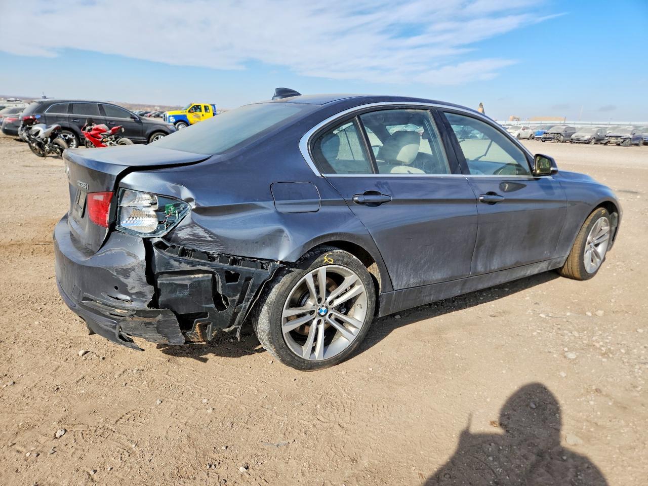 2015 BMW 335 Xi - Фото 3