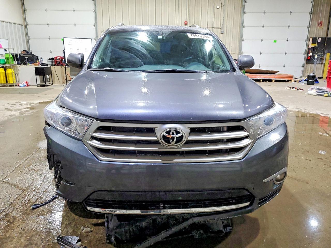 2013 Toyota Highlander Se - Фото 5