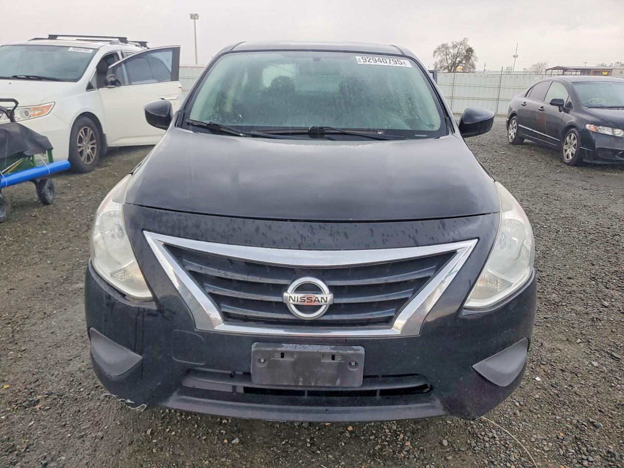 2016 Nissan Versa S - Image 5