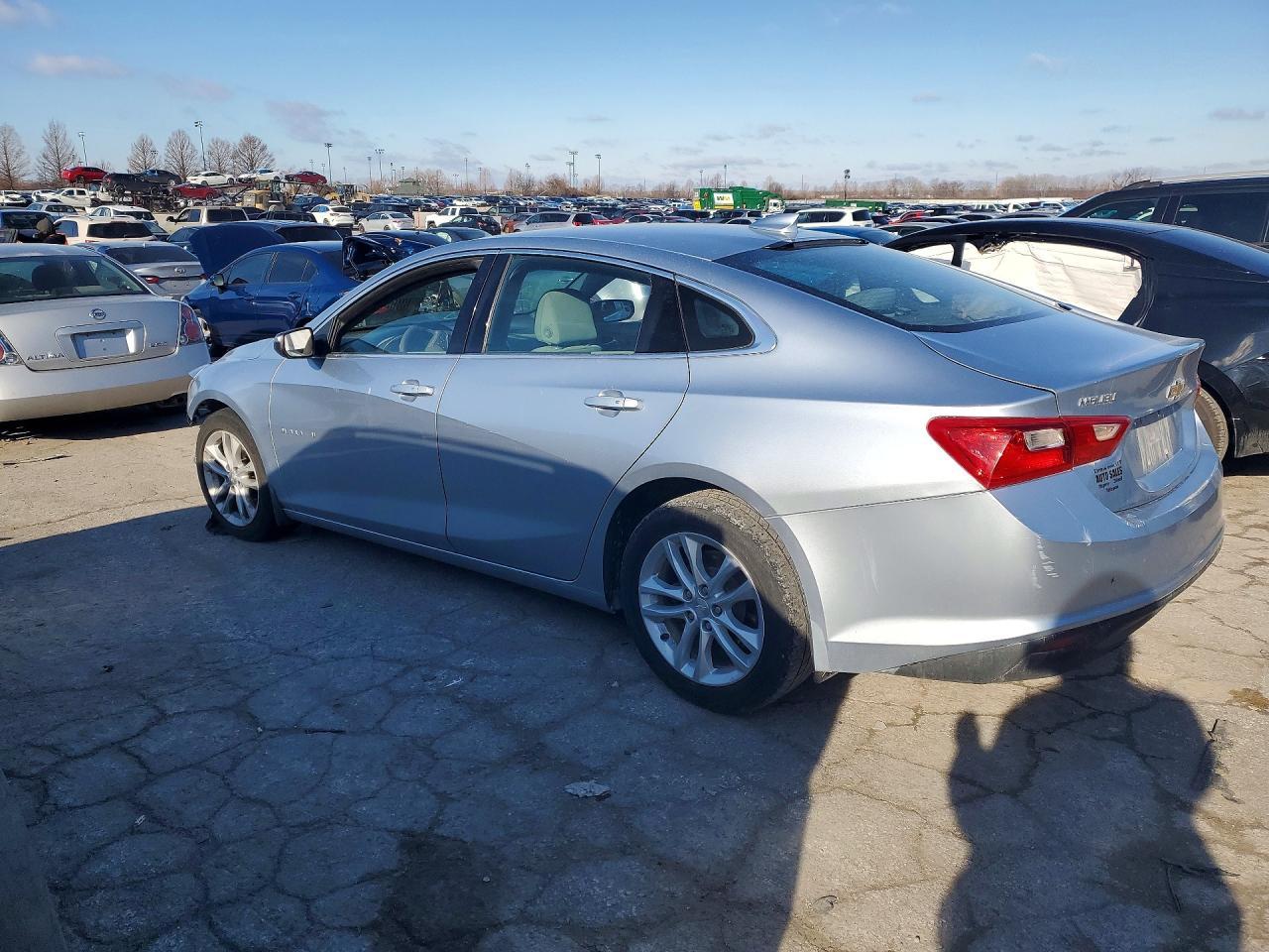 2017 Chev Malibu Lt - Фото 2
