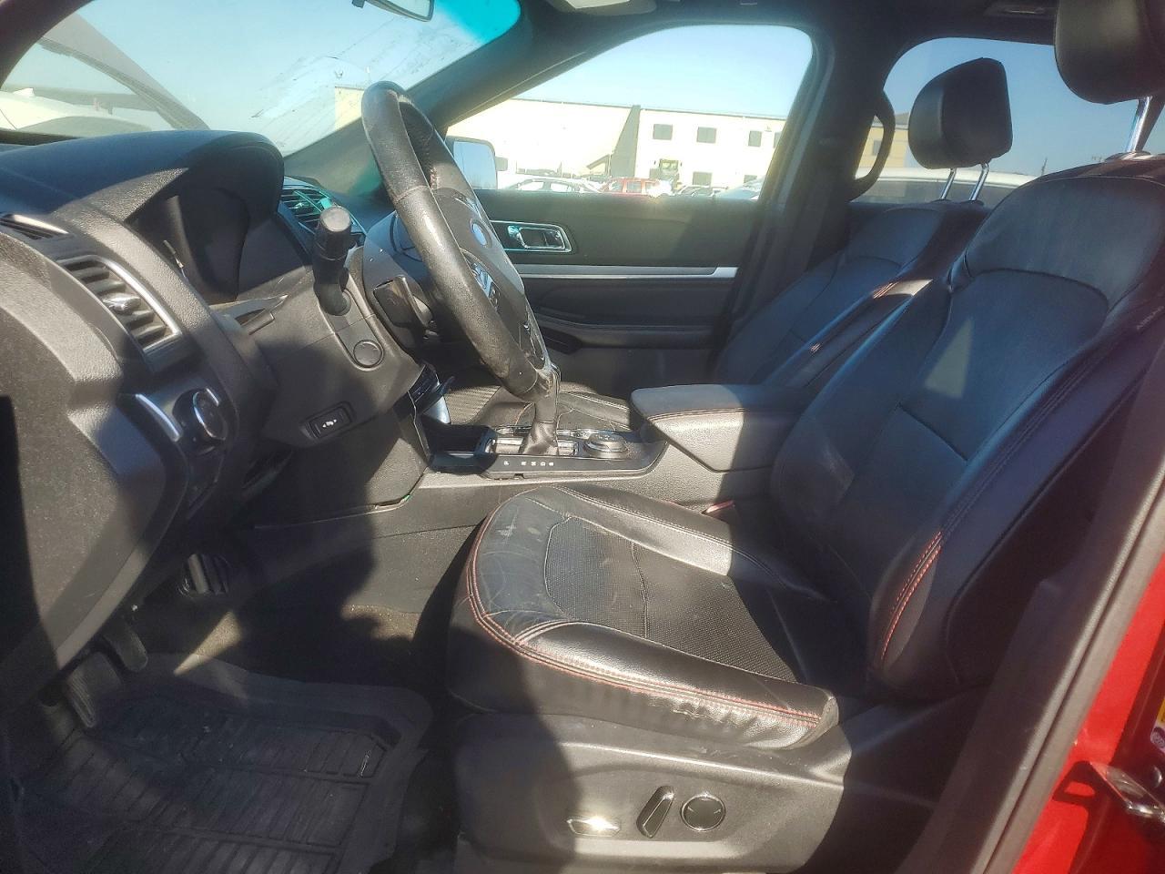 2016 Ford Explorer Sport - Фото 7
