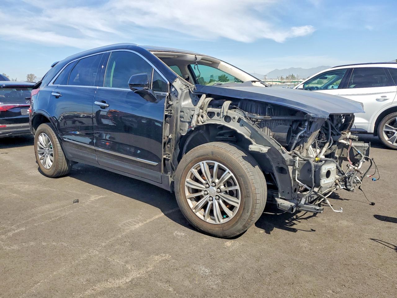 2017 Cadillac Xt5 Luxury - Image 4