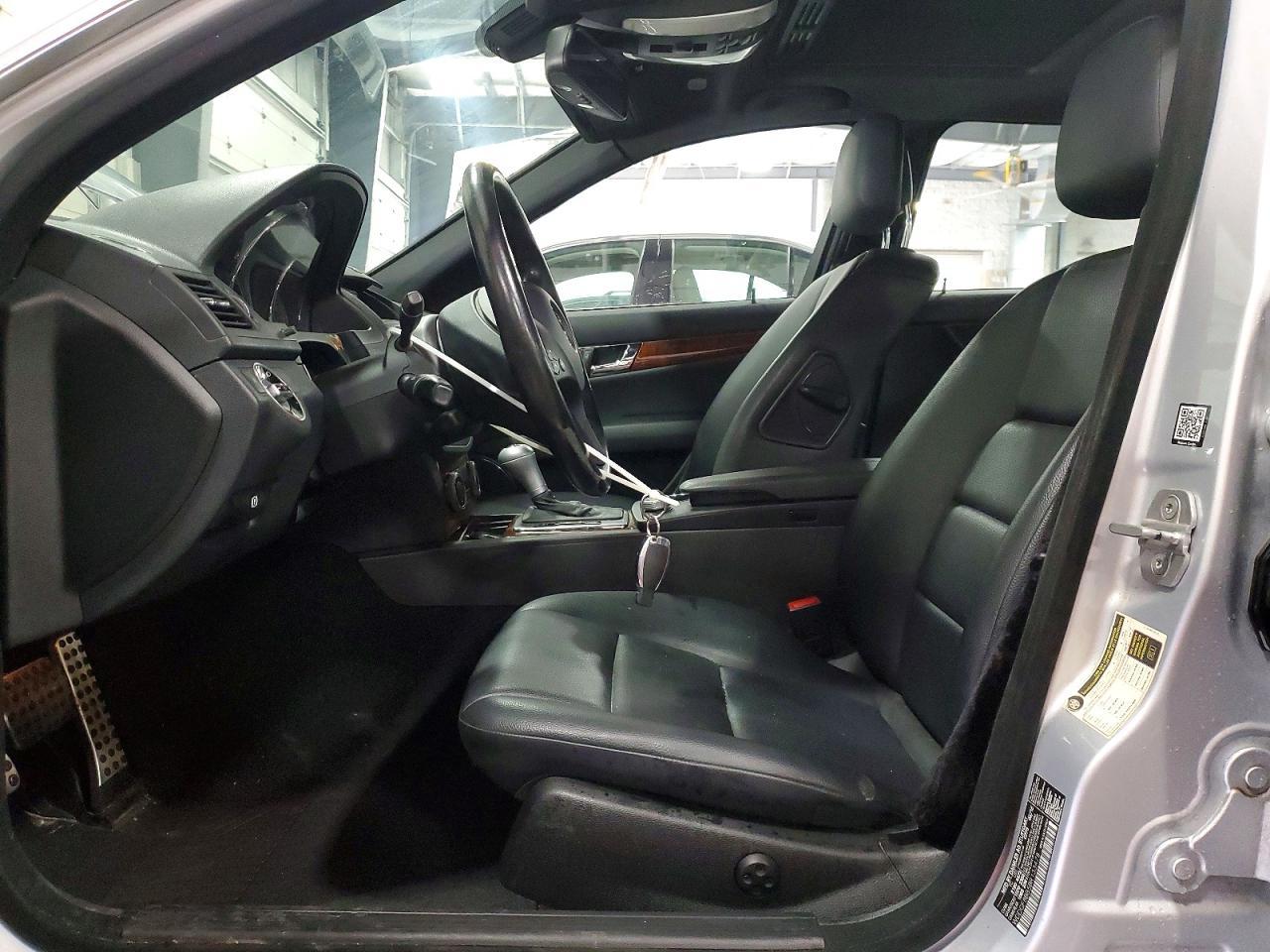 2011 Mercedes-Benz C 300 4Matic - Фото 7