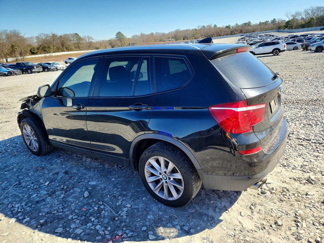 2017 BMW X3 Sdrive28I - Фото 2