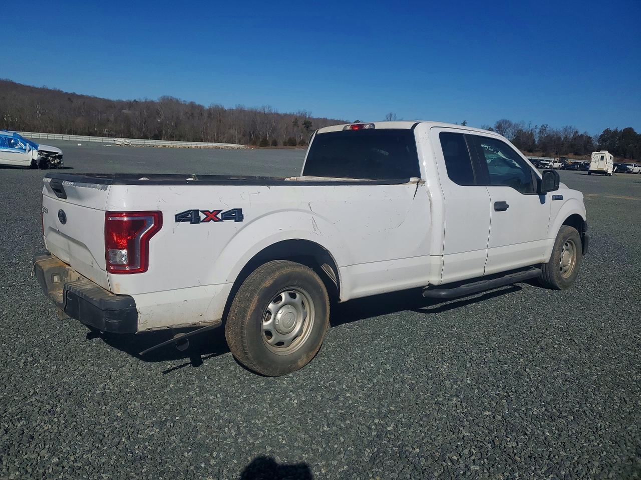 2017 Ford F150 Super Cab - Фото 3
