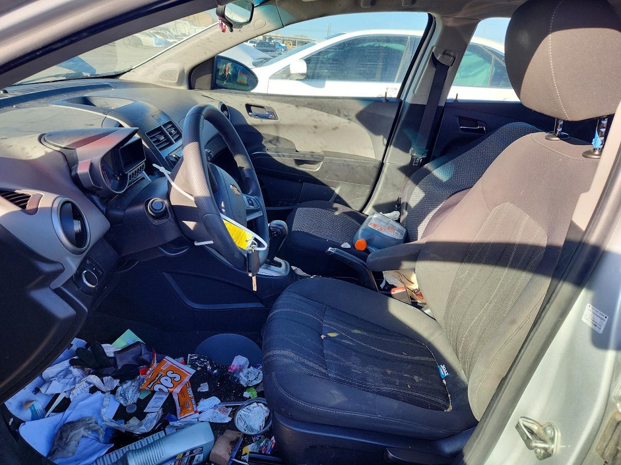 2016 Chevrolet Sonic Lt - Фото 7