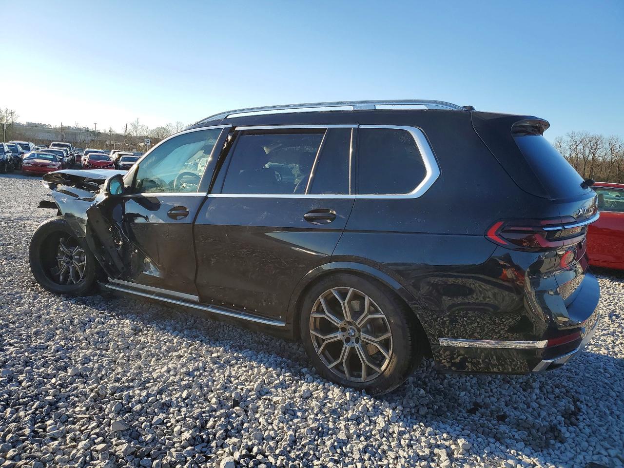 2024 BMW X7 xDrive40I - Фото 2