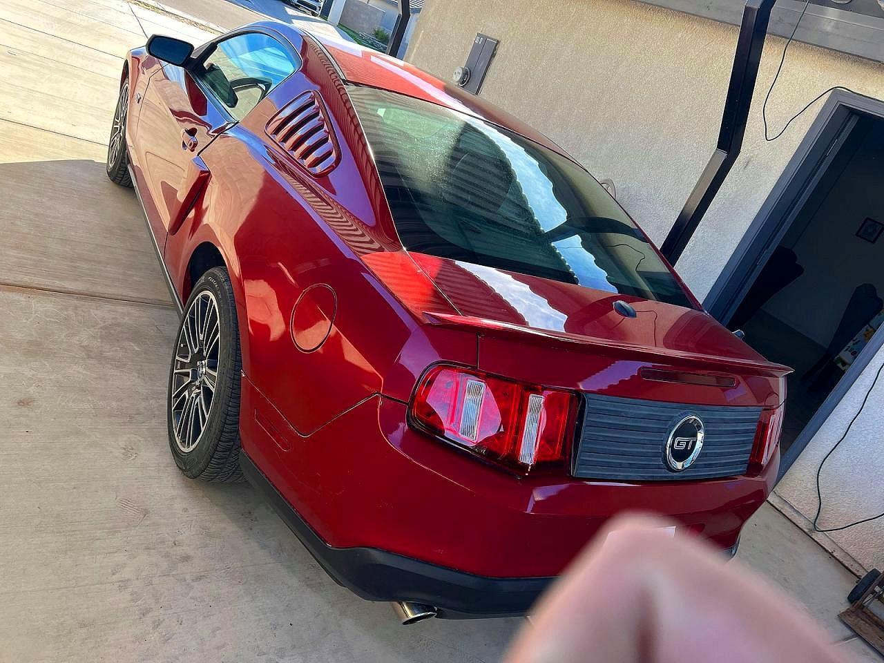 2010 Ford Mustang Gt - Image 3
