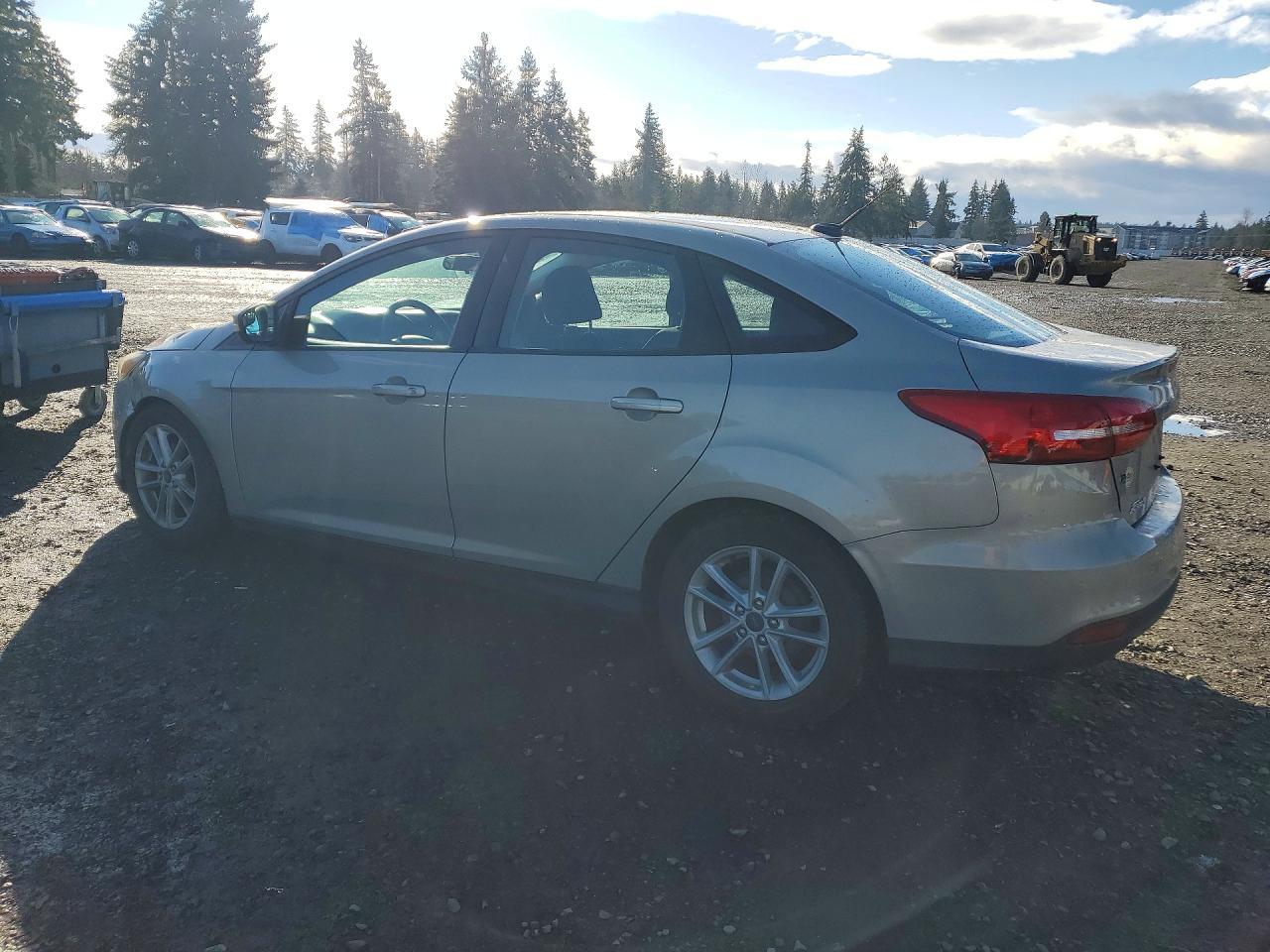 2016 Ford Focus Se - Фото 2
