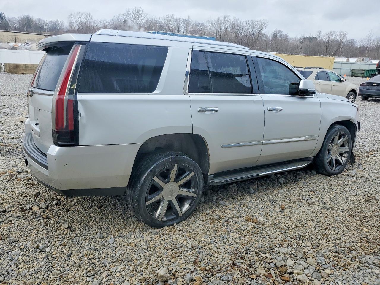2015 Cadillac Escalade Luxury - Фото 3