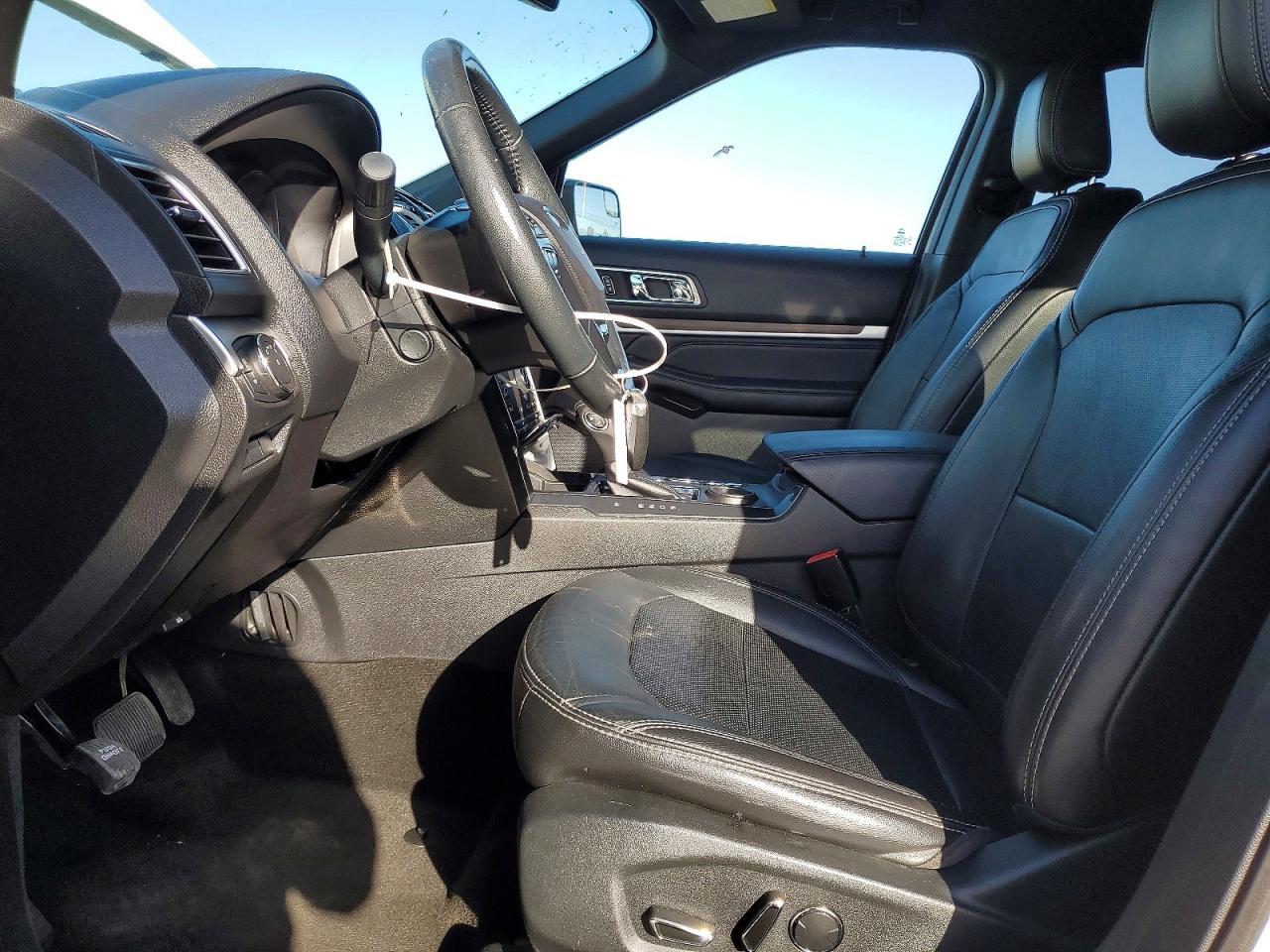 2018 Ford Explorer Limited - Image 7