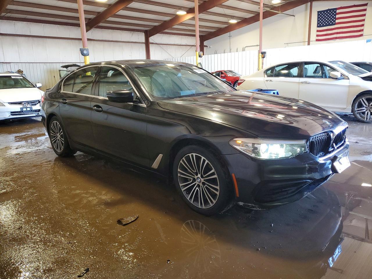 2019 BMW 530 Xi - Фото 4