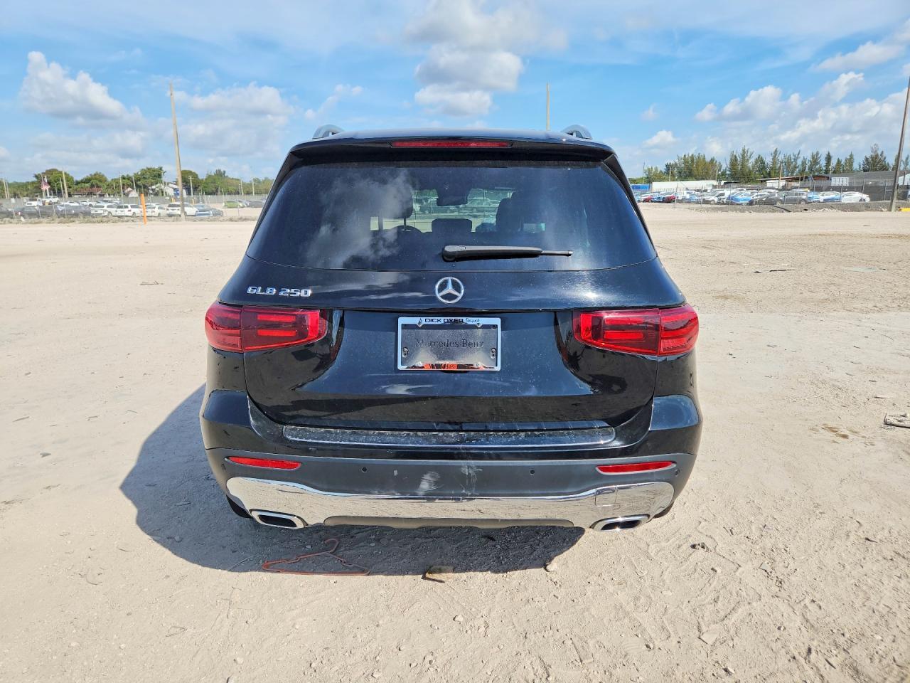 2024 Mercedes-Benz Glb 250 - Image 6