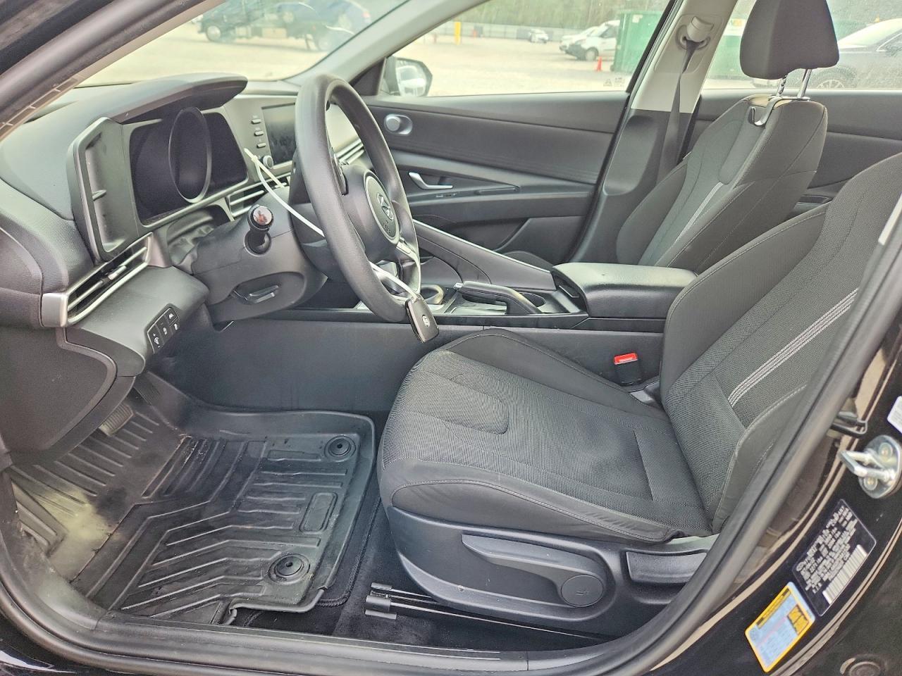2023 Hyundai Elantra Se - Фото 7