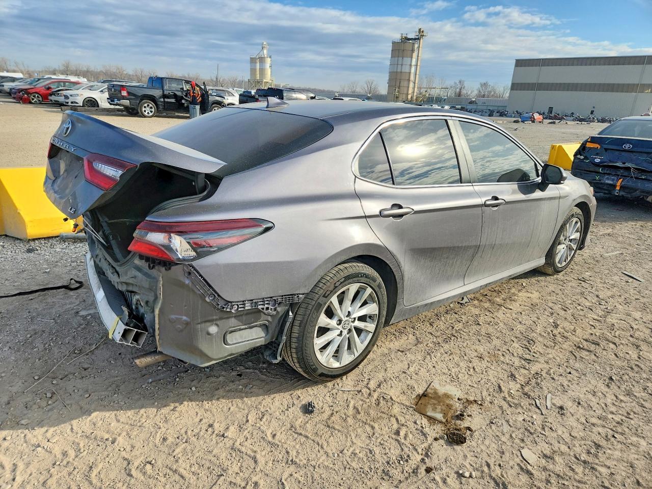 2023 Toyota Camry - Image 3