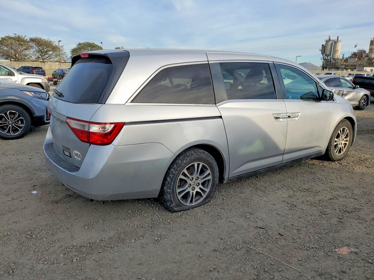 2011 Honda Odyssey - Image 3