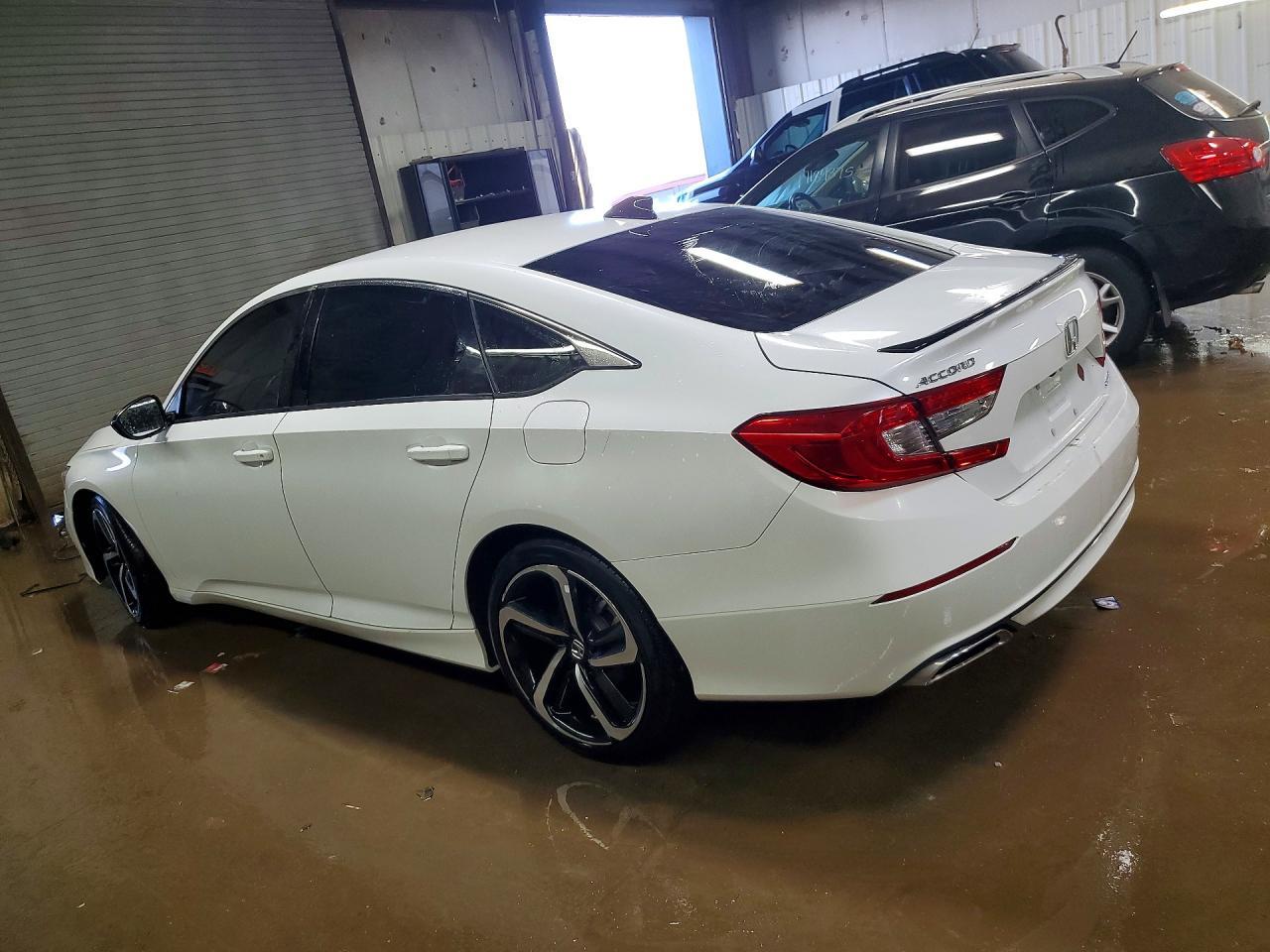 2022 Honda Accord Sport - Image 2