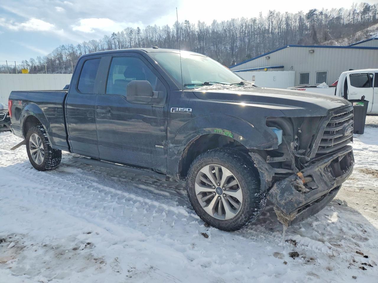 2017 Ford F150 Super Cab - Image 4