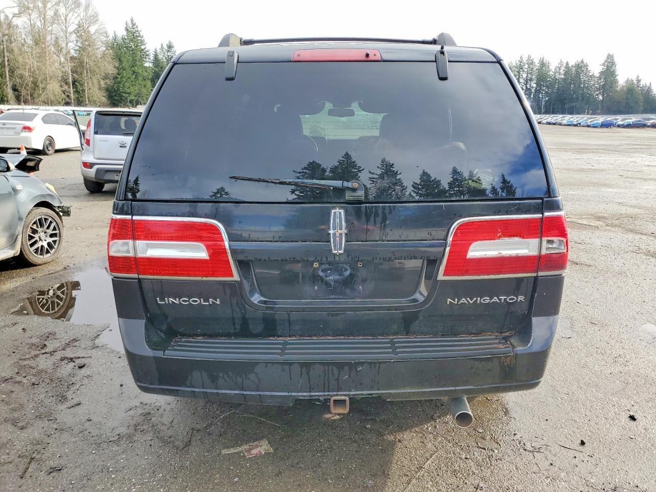 2008 Lincoln Navigator - Image 6