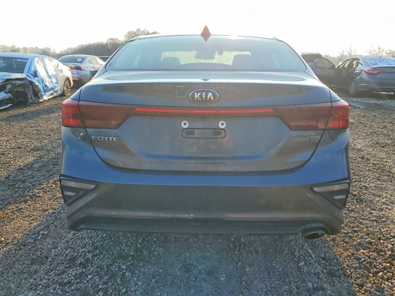 2021 Kia Forte Fe - Фото 6