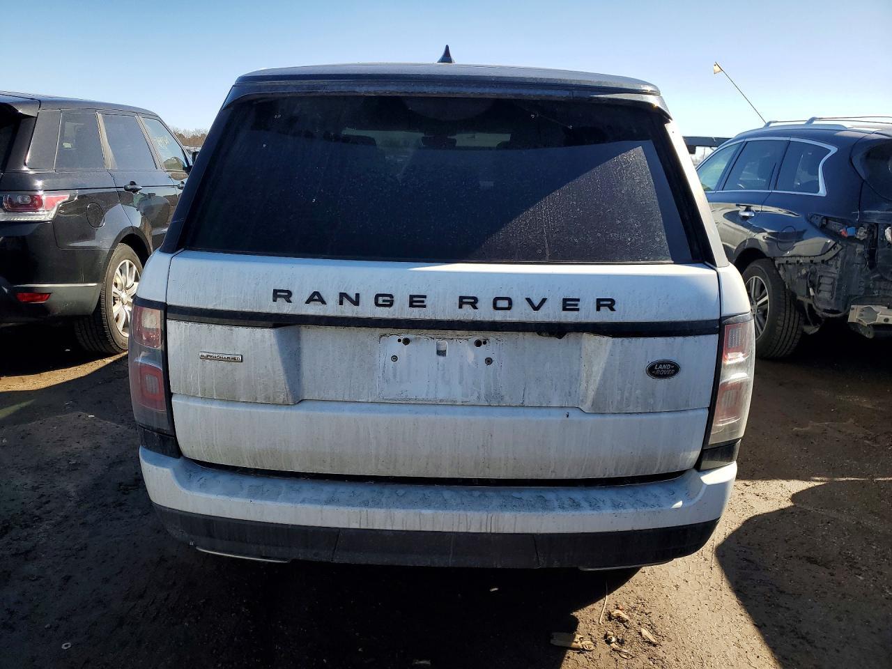 2018 Land Rover Range Rover Supercharged - Image 6
