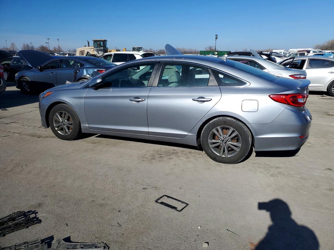 2016 Hyundai Sonata Se - Фото 2