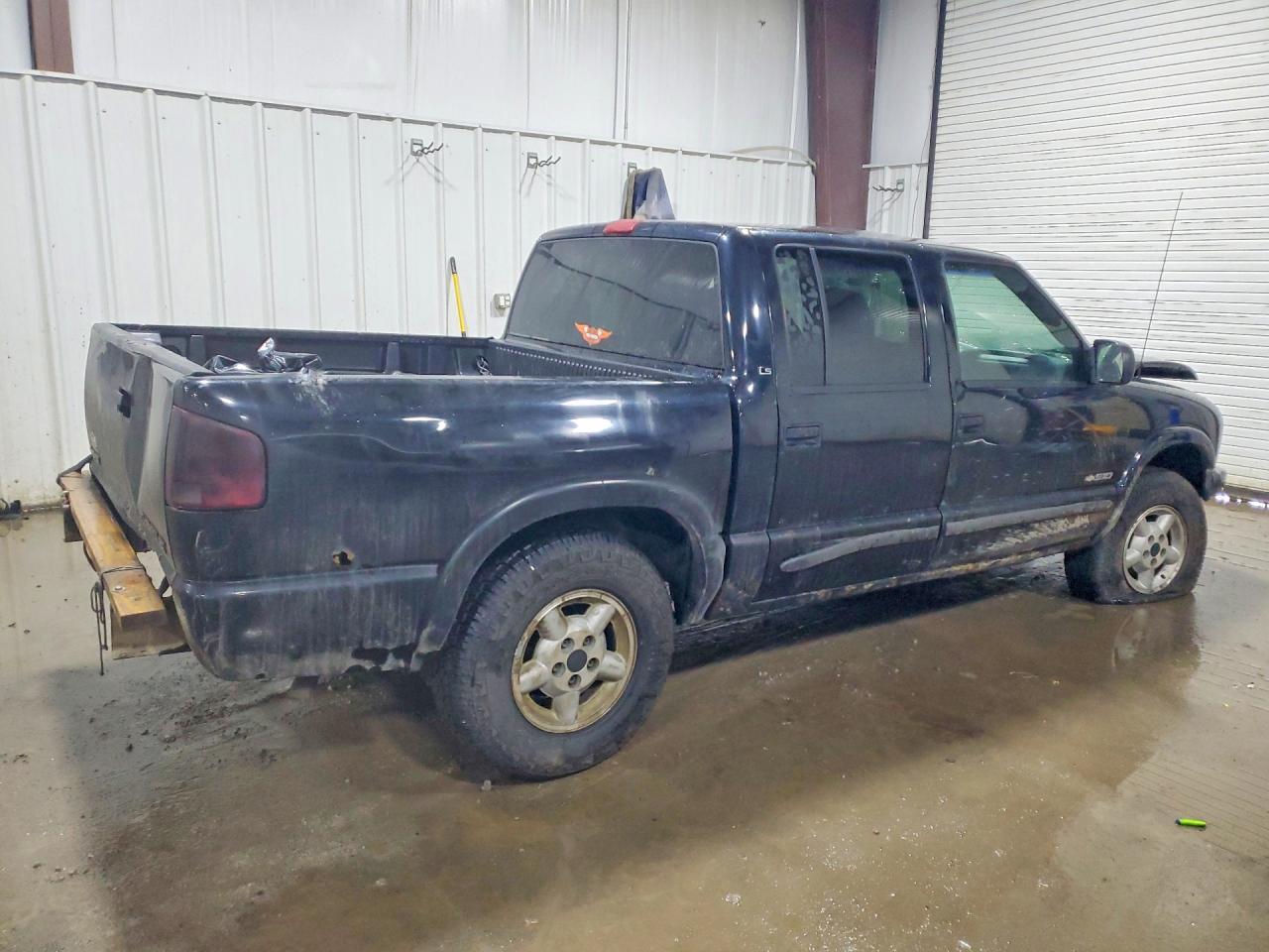 2003 Chevrolet S Truck S10 - Фото 3