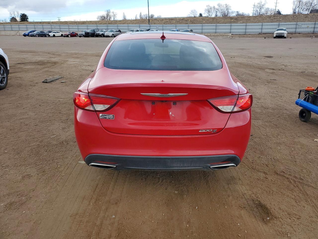 2016 Chrysler 200 S - Image 6