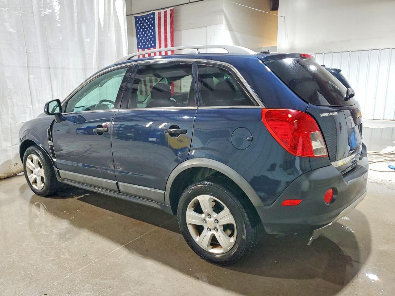 2014 Chevrolet Captiva Ls - Image 2