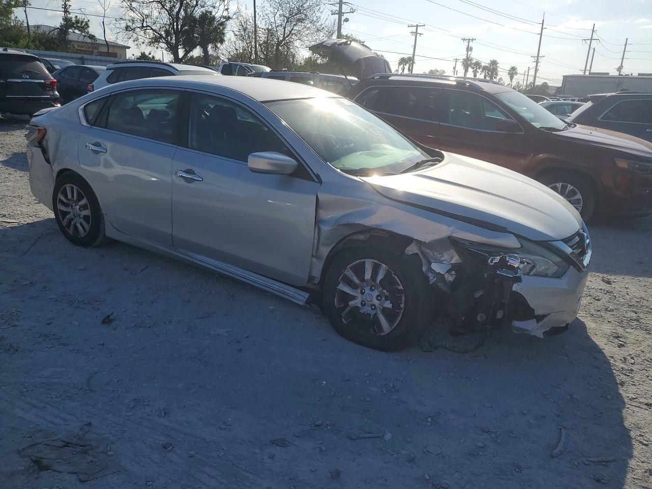 2018 Nissan Altima 2.5 S - Фото 4