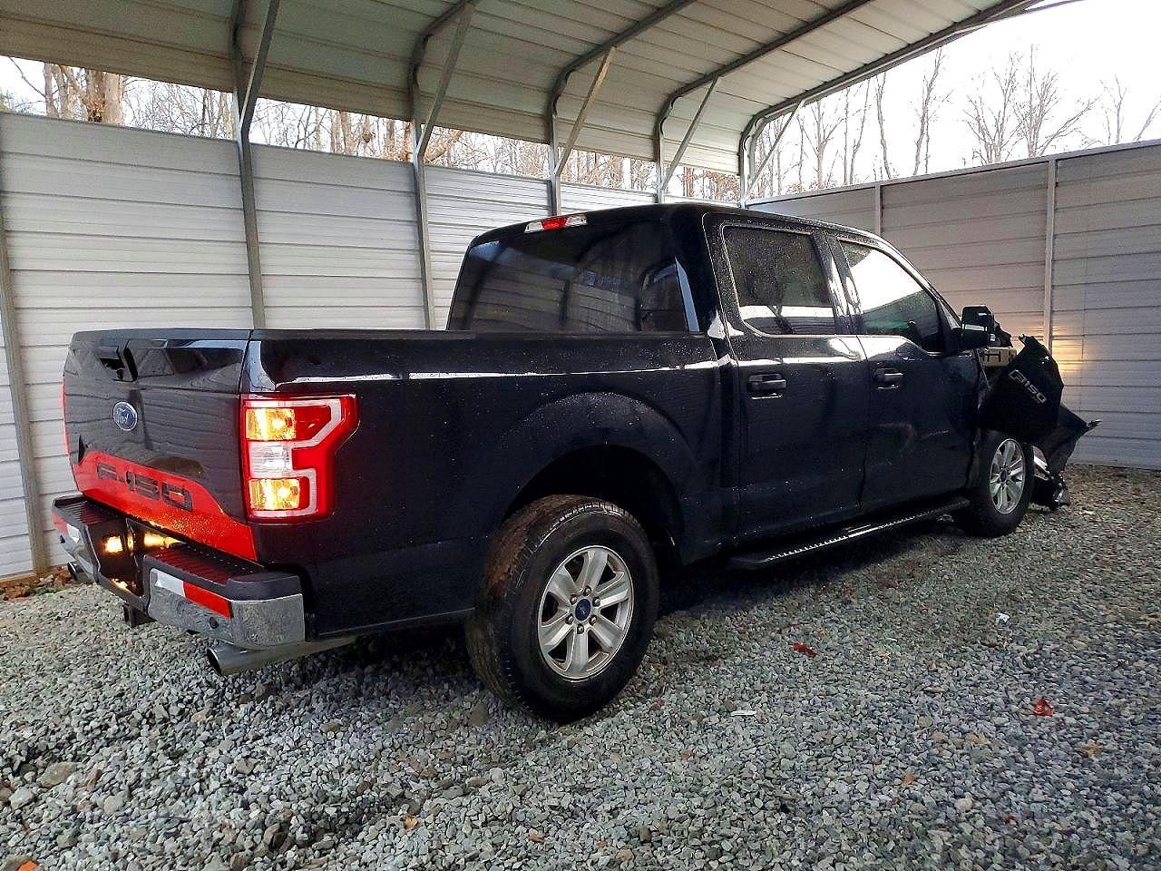 2018 Ford F150 - Фото 3